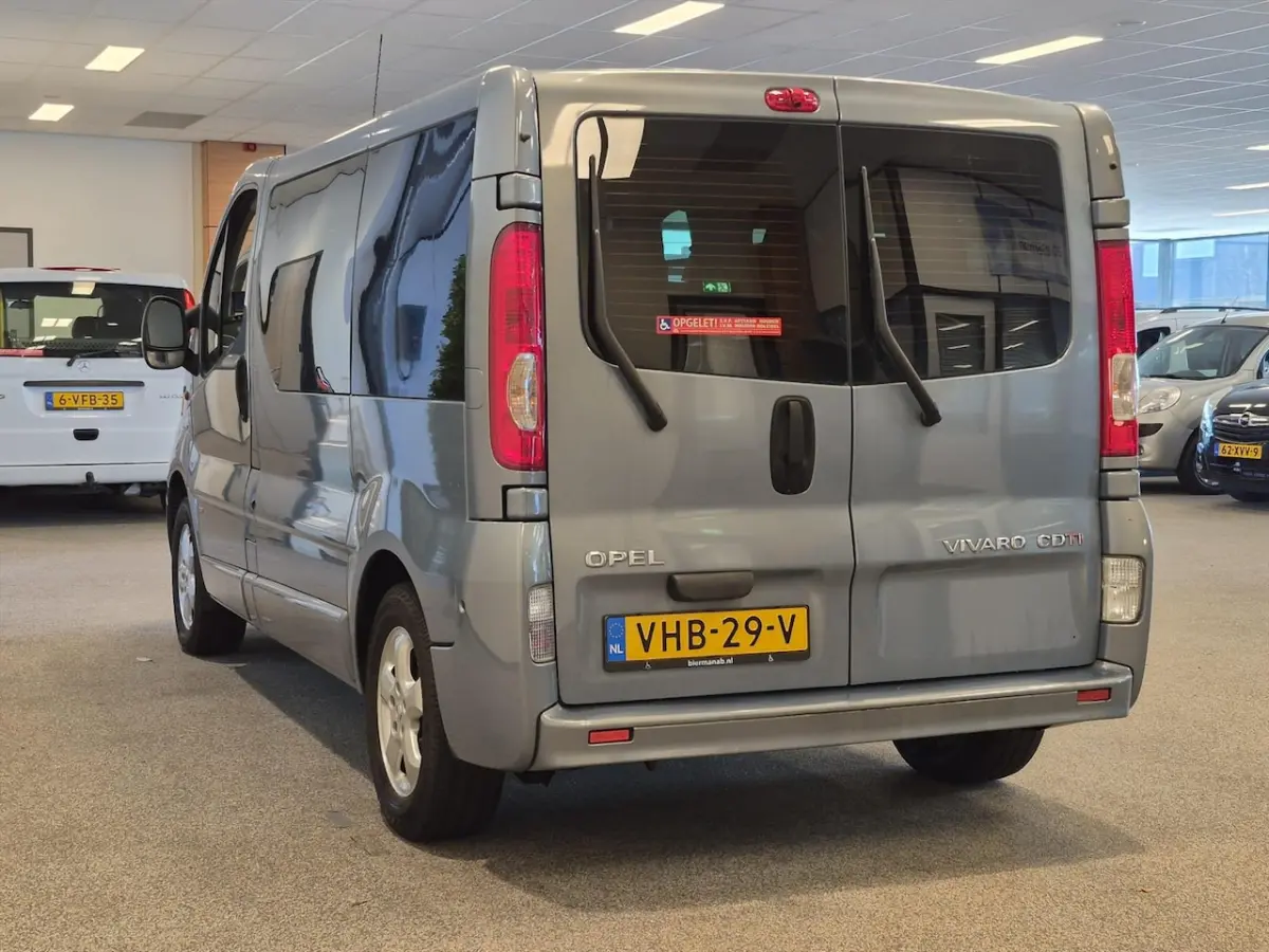 L1H1 Rolstoelbus Automaat 4+1 (airco)