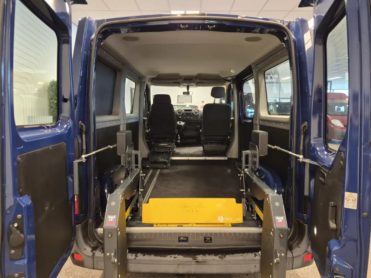 L1H1 Rolstoelbus Automaat