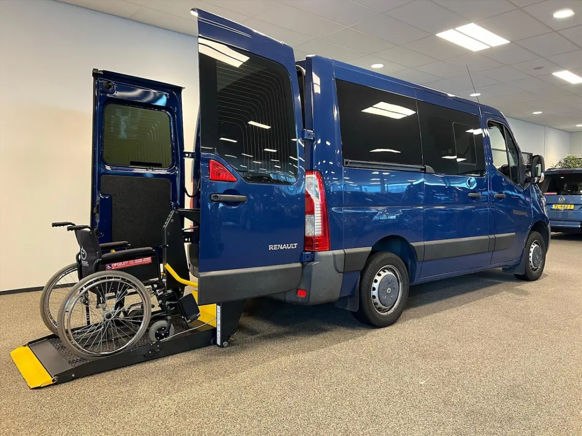 L1H1 Rolstoelbus Automaat (airco)
