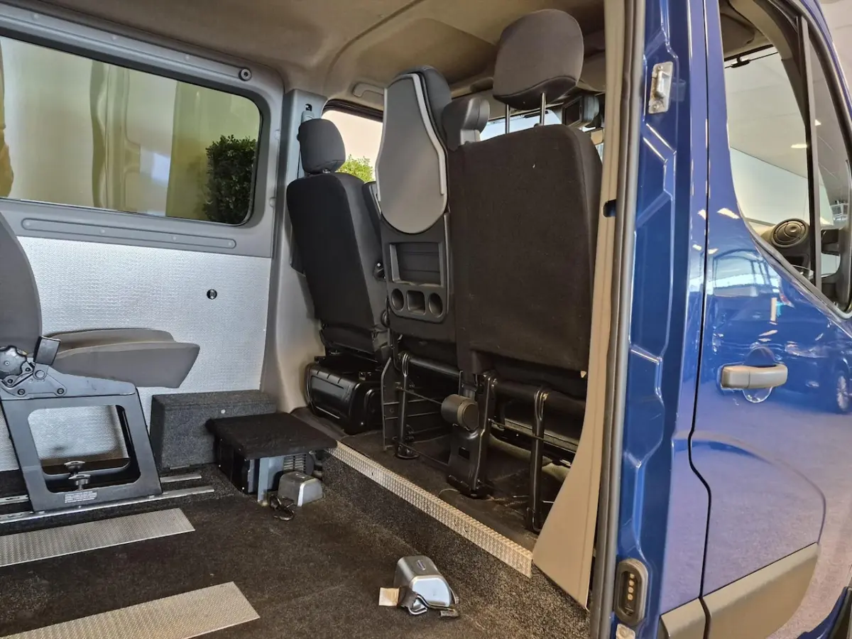 L1H1 Rolstoelbus Automaat (airco)