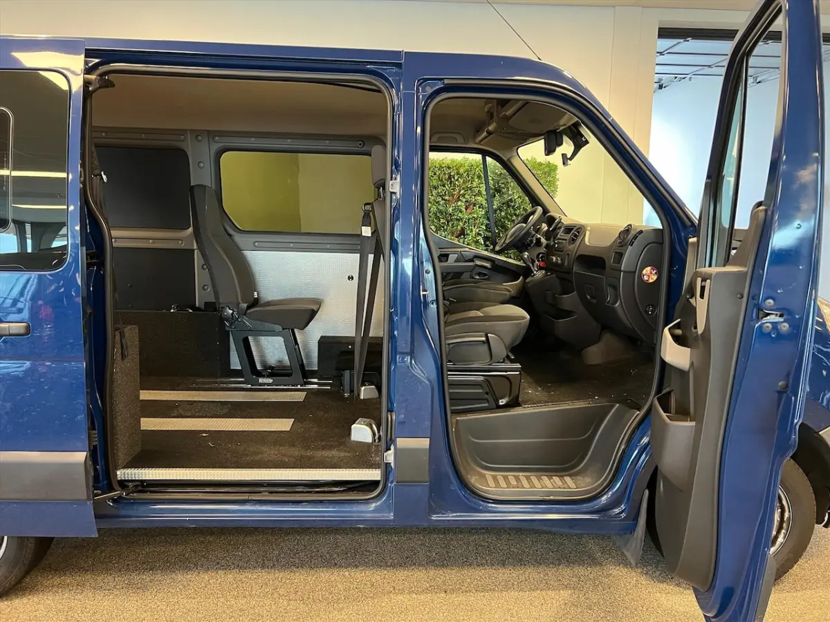 L1H1 Rolstoelbus Automaat (airco)