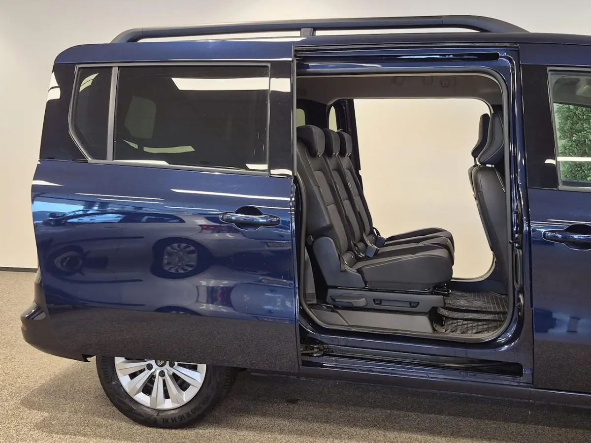 L2 Rolstoelauto 5+1