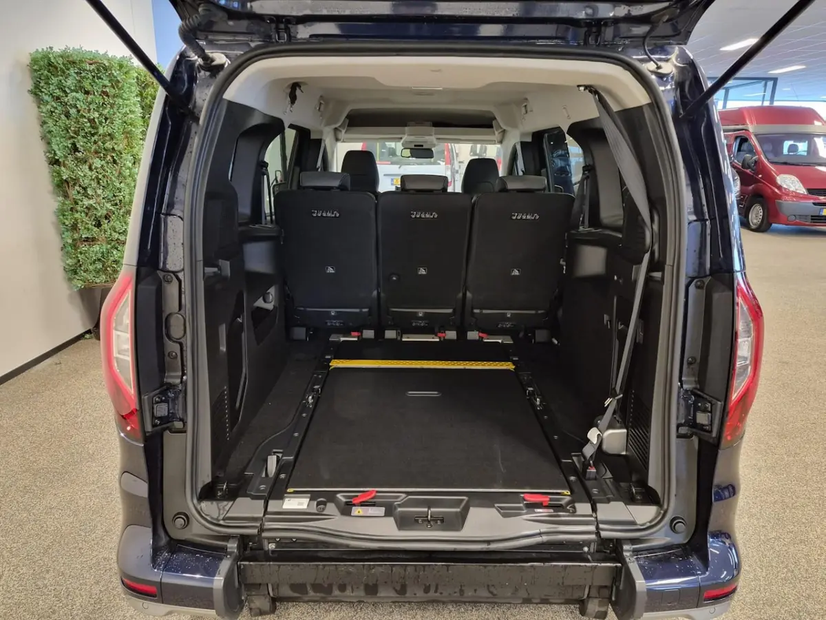 L2 Rolstoelauto 5+1