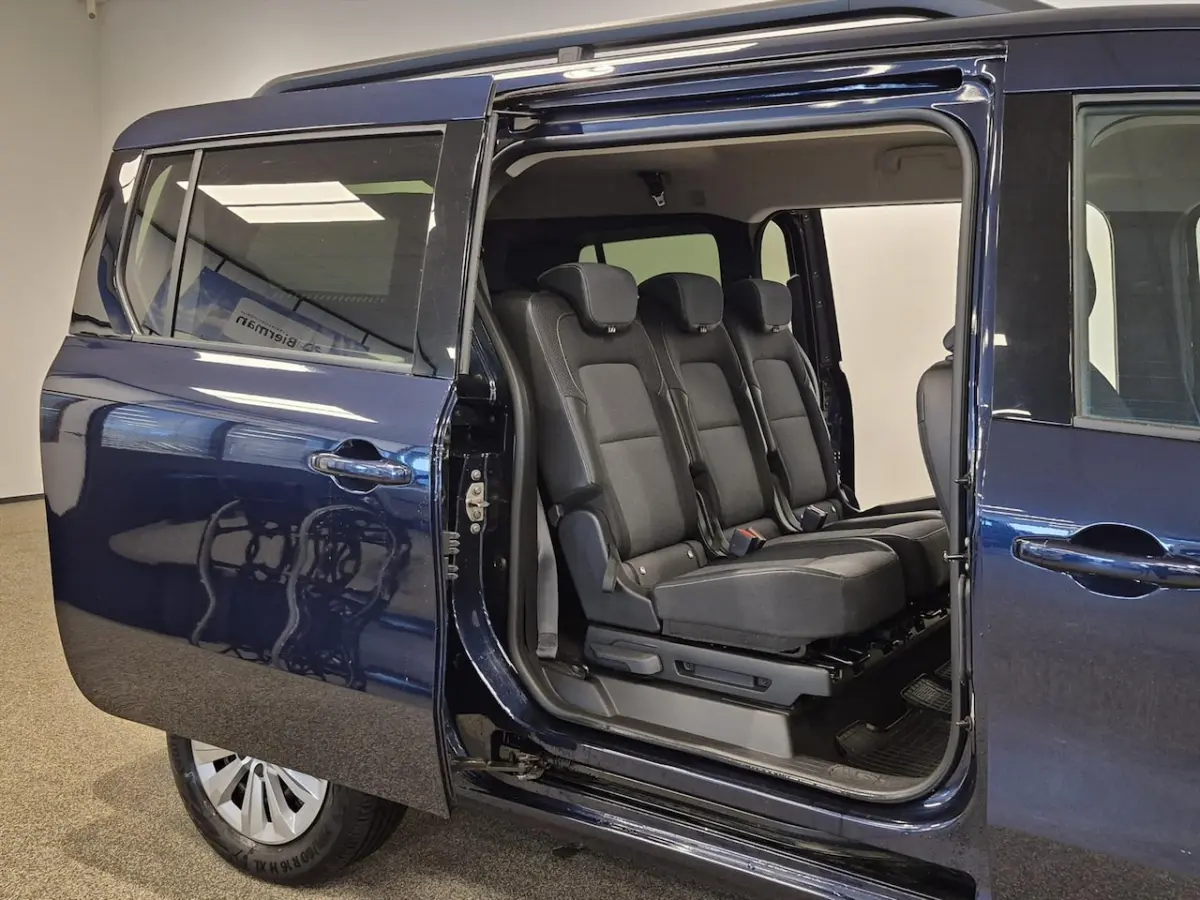 L2 Rolstoelauto 5+1