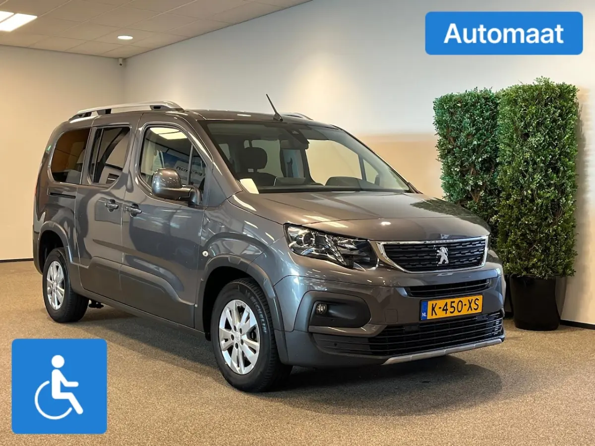 L2 Rolstoelauto Automaat 3+1 (verlengde ombouw)