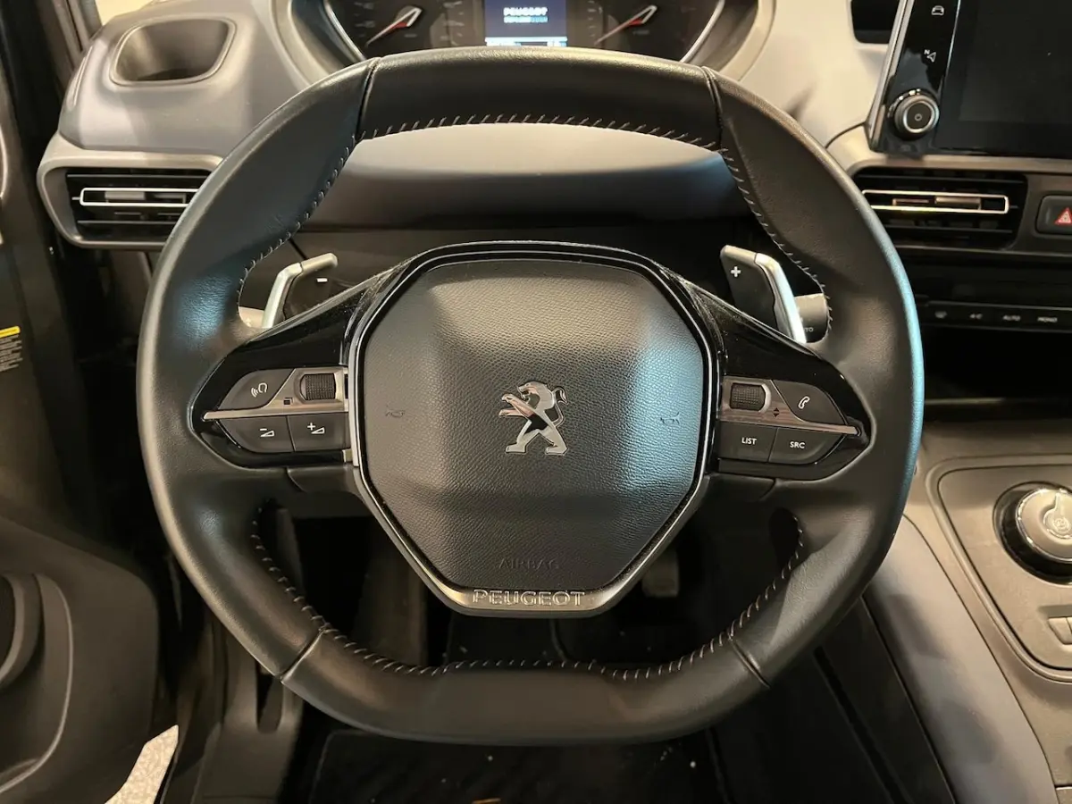 L2 Rolstoelauto Automaat 3+1 (verlengde ombouw)