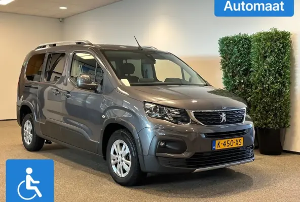 L2 Rolstoelauto Automaat 3+1 (verlengde ombouw)