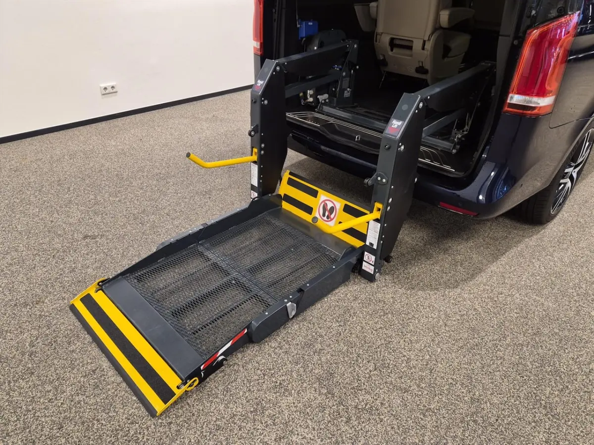 250D L3H1 Rolstoelbus Automaat 3+1 (190pk)