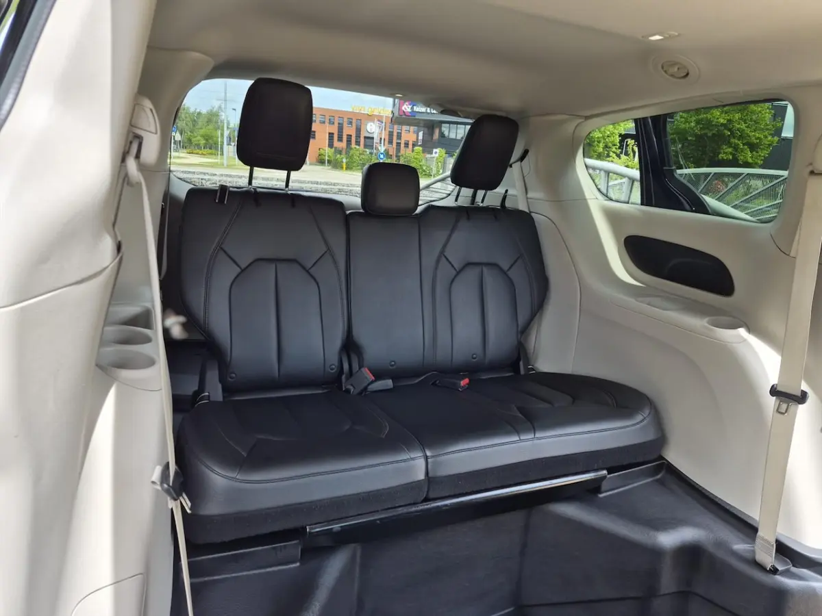 Rolstoelauto LUXE 5+1 of 4+1 (rolstoel voorin SBS of DFW)