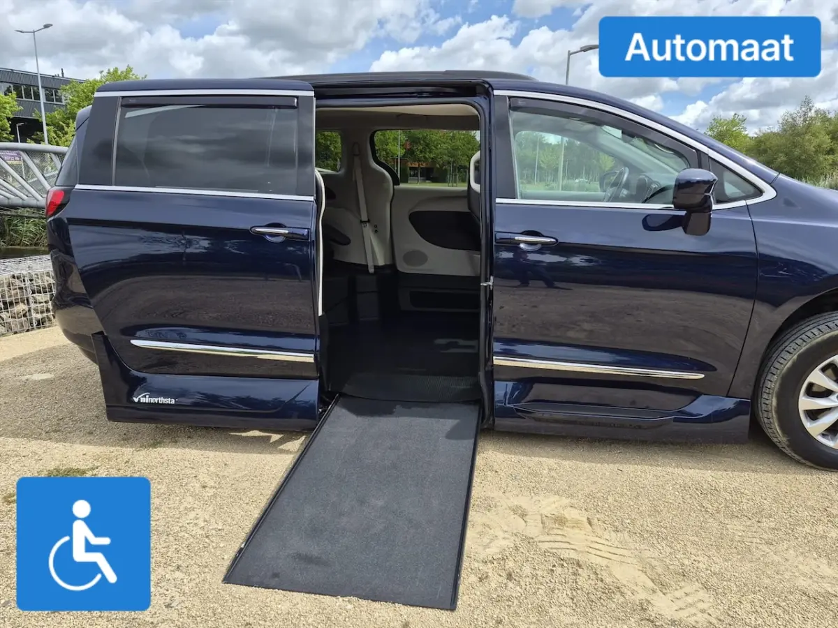 Rolstoelauto LUXE 5+1 of 4+1 (rolstoel voorin SBS of DFW)