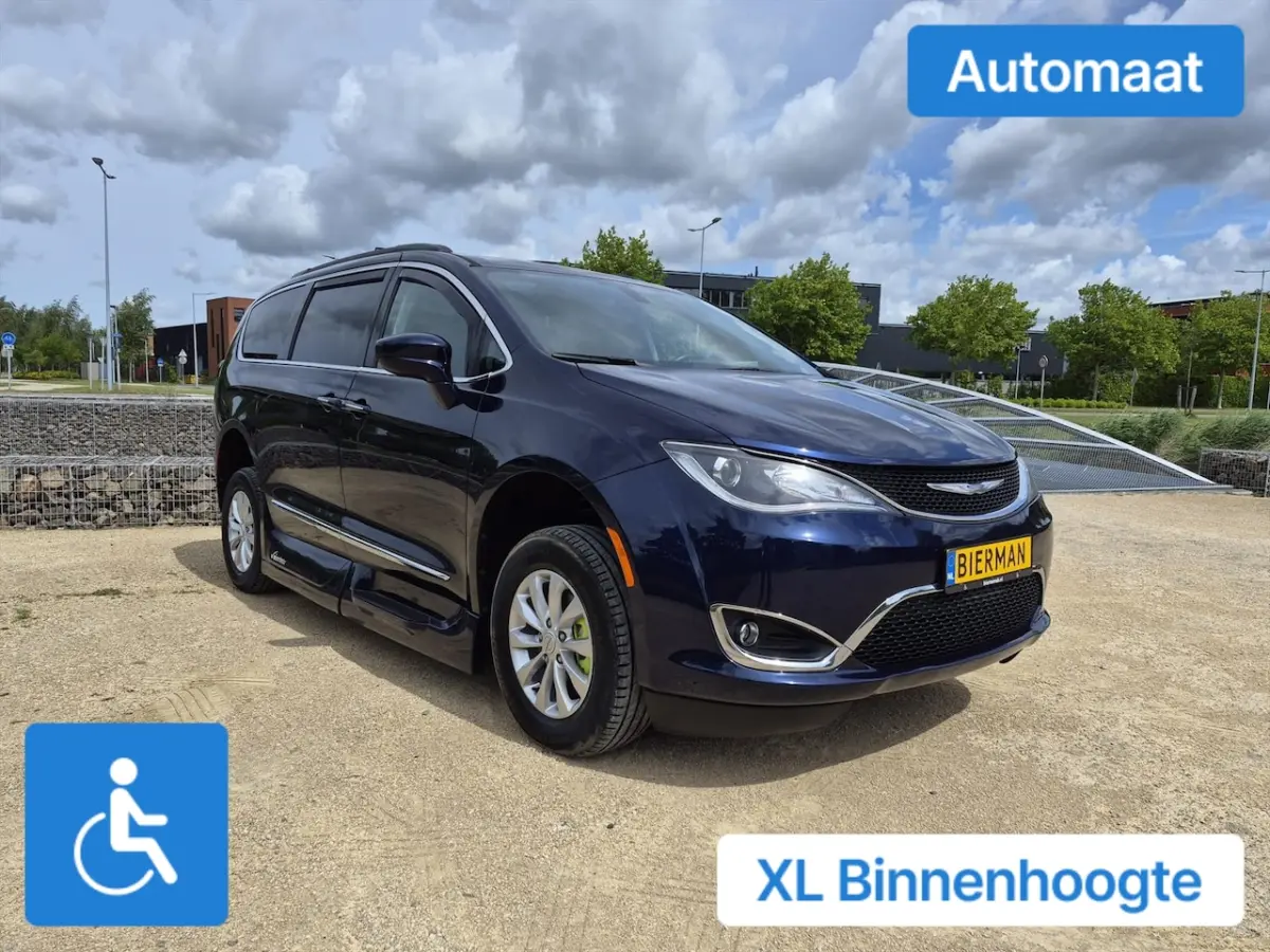 Rolstoelauto LUXE 5+1 of 4+1 (rolstoel voorin SBS of DFW)