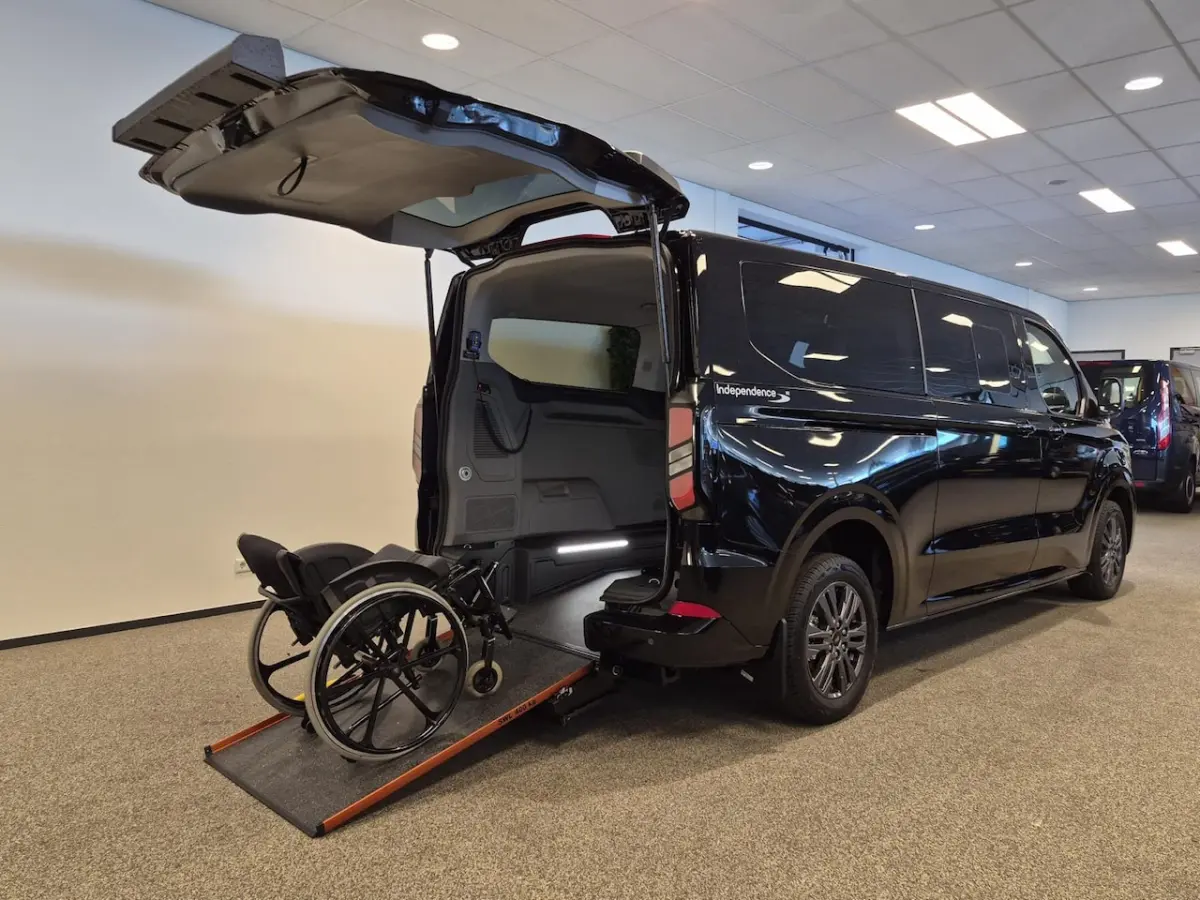 L2H1 Rolstoelbus Automaat HYBRIDE Bodemverlaging XXL-Ombouw 147cm