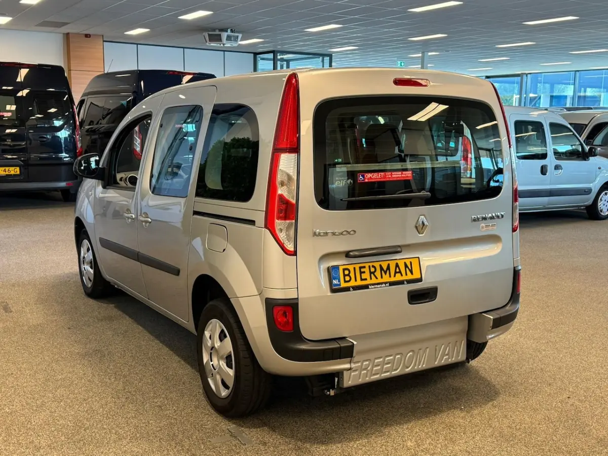Rolstoelauto XXL-Ombouw 150cm binnenhoogte voor rolstoel
