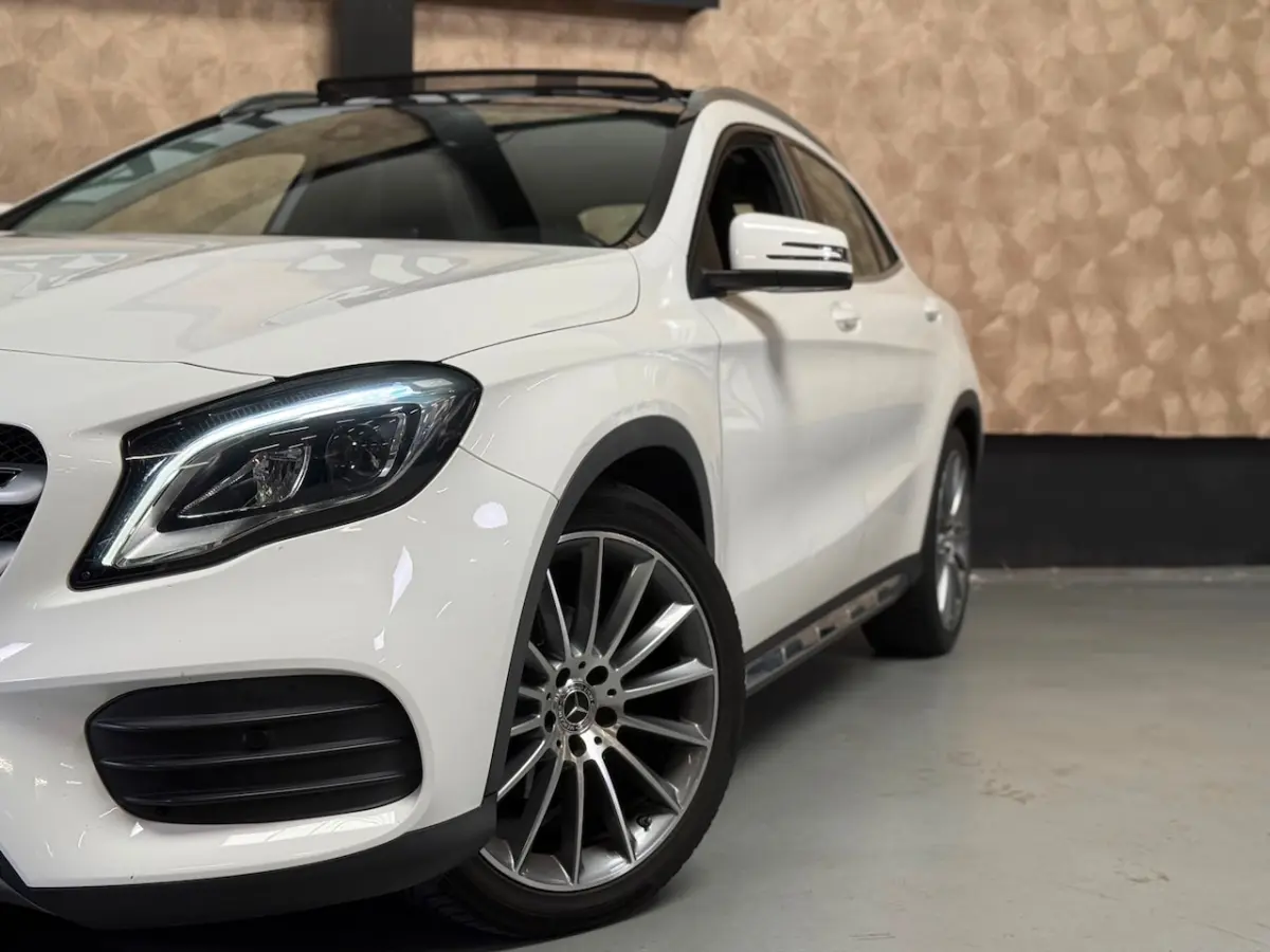 200 AMG Edition White| Pano | Camera | 19 inch | Led |