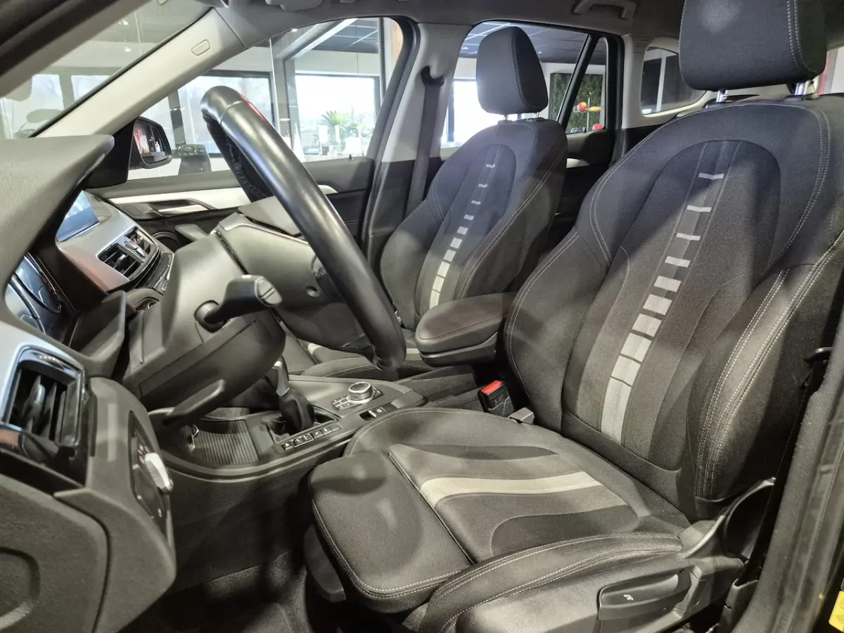 xDrive25e Executive Camera | LED | Stoelverwarming | 4x4 | 1e eigenaar