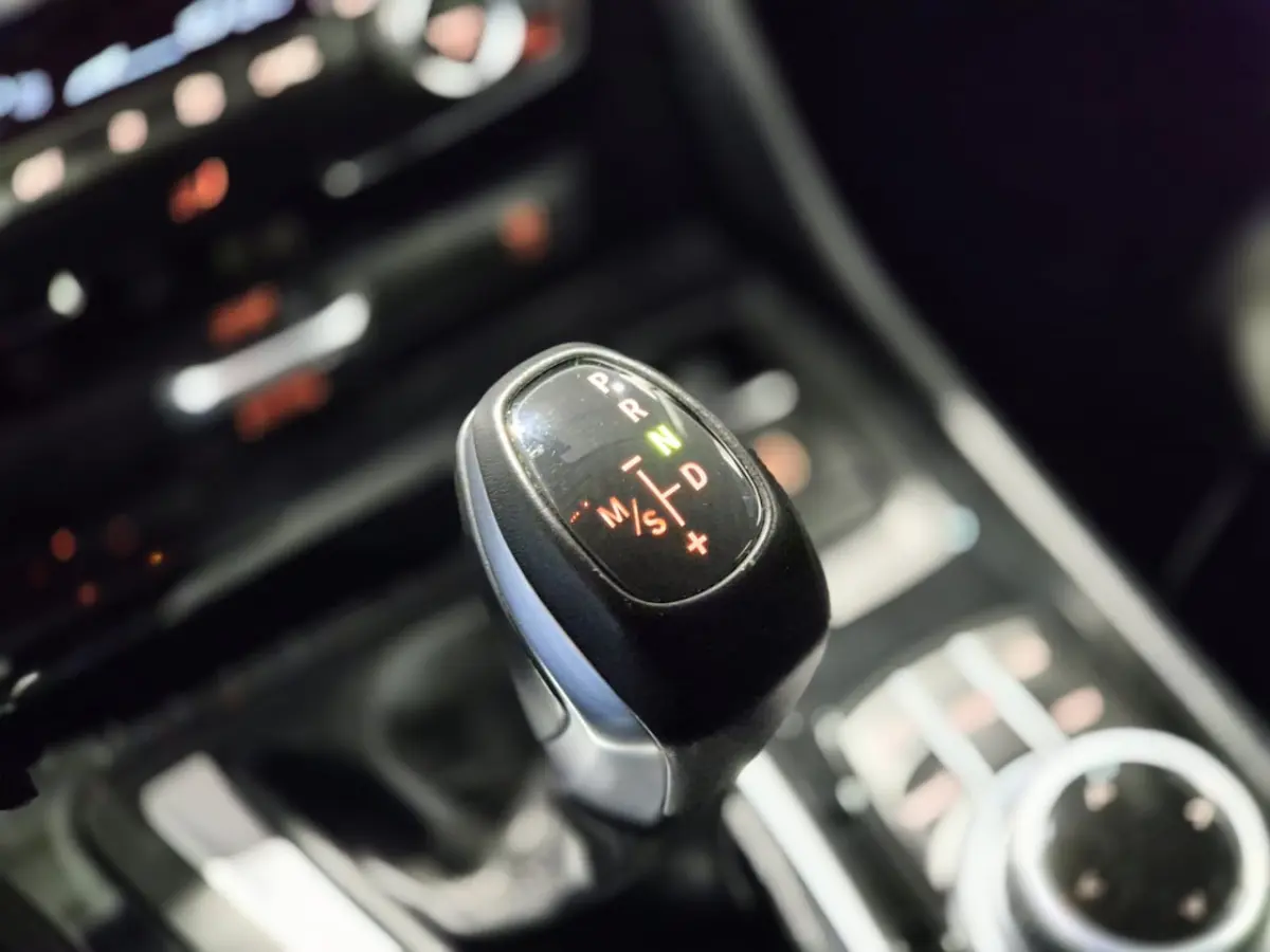 218i Centennial Executive Navigatie | LED | Airco | Trekhaak |