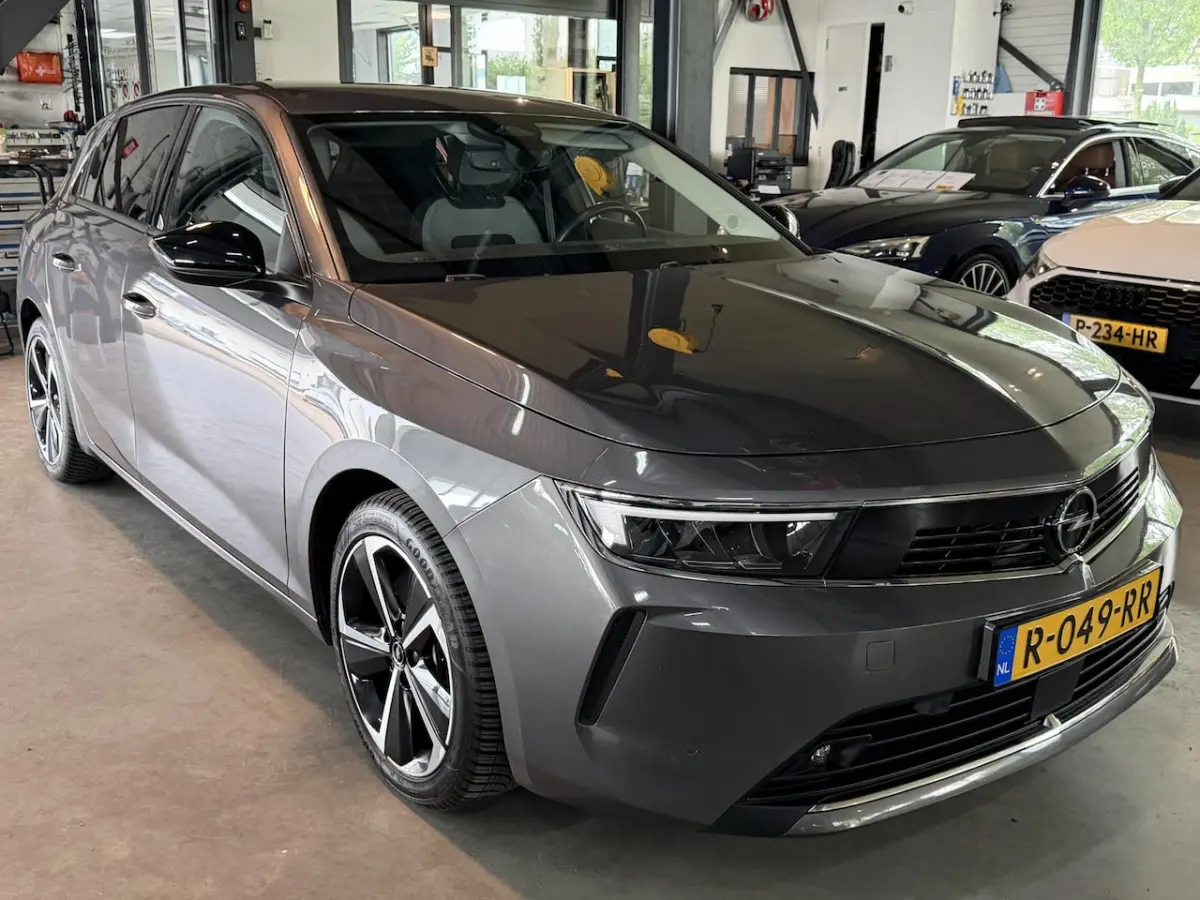 1.6 turbo PHEV 133Kw Business Edition Hybride
