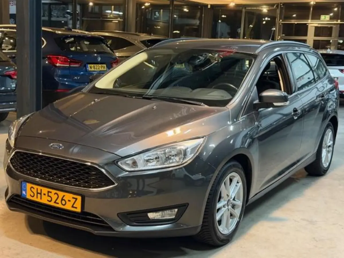 1.0 Lease Edition aut. airco/Carplay/lm/