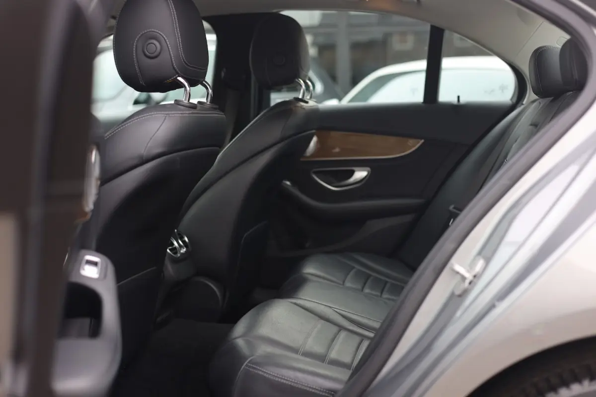 220 CDI PRESTIGE | LEDER | SCHUIFDAK | BURMESTER