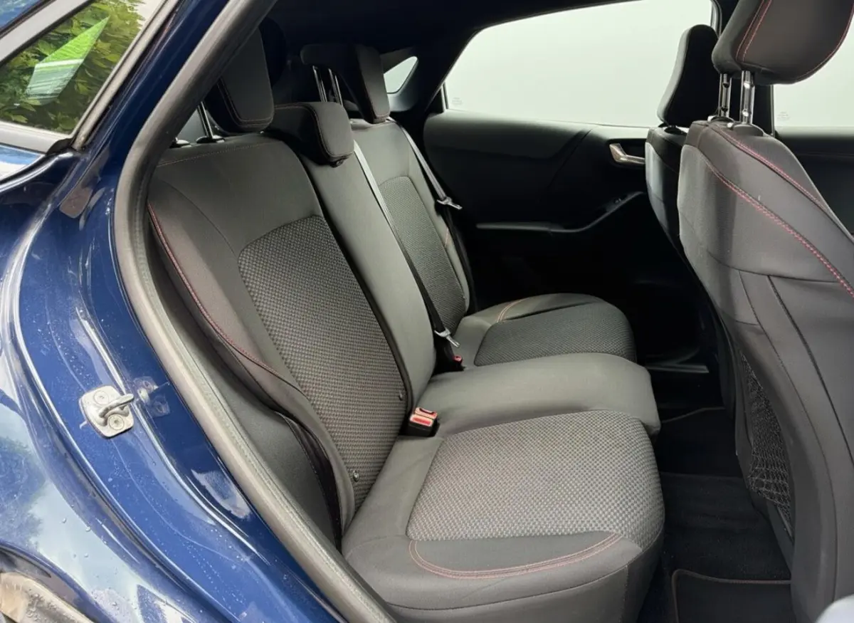 1.0 EcoBoost Hybrid ST-Line NAVI - STOELVERWARMING