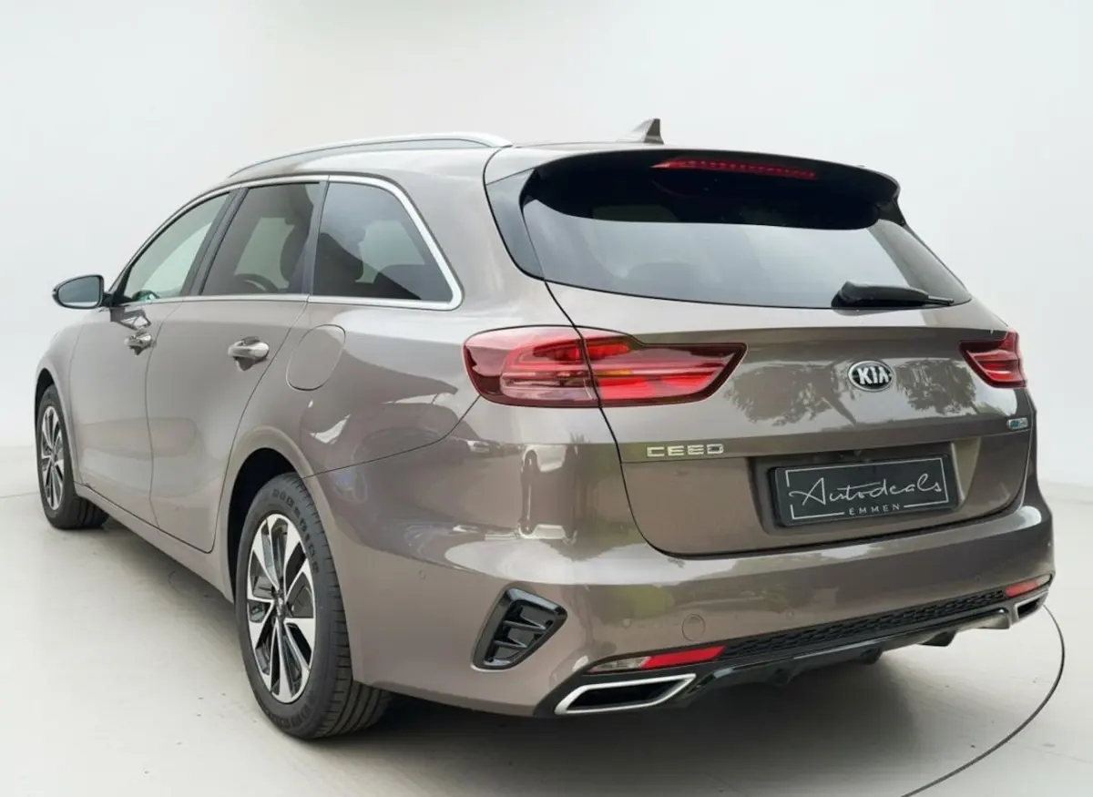 Ceed 1.6 GDI PHEV DynamicLine STOELVERWARMING - CARPLAY - CRUISE