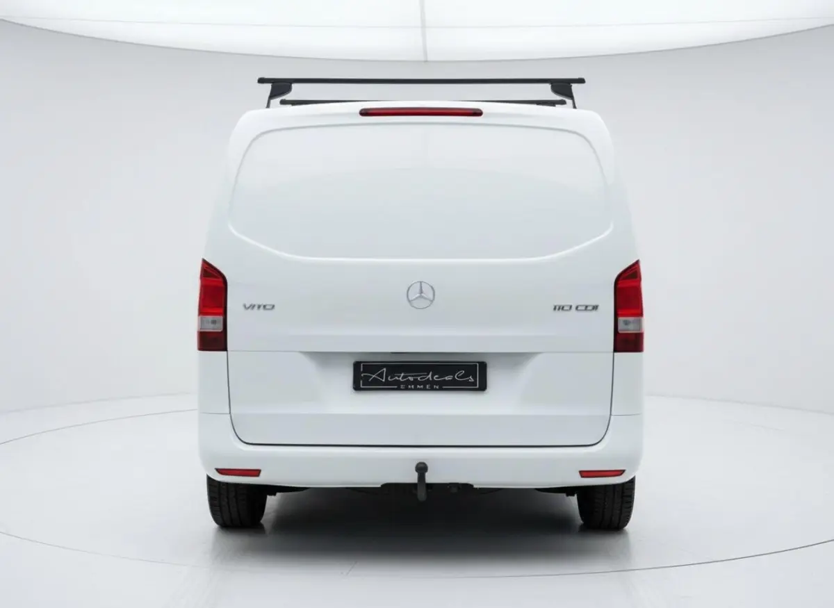 110 CDI AIRCO - TREKHAAK - CRUISE - STOELVERWARMING - BUMPERS IN KLEUR