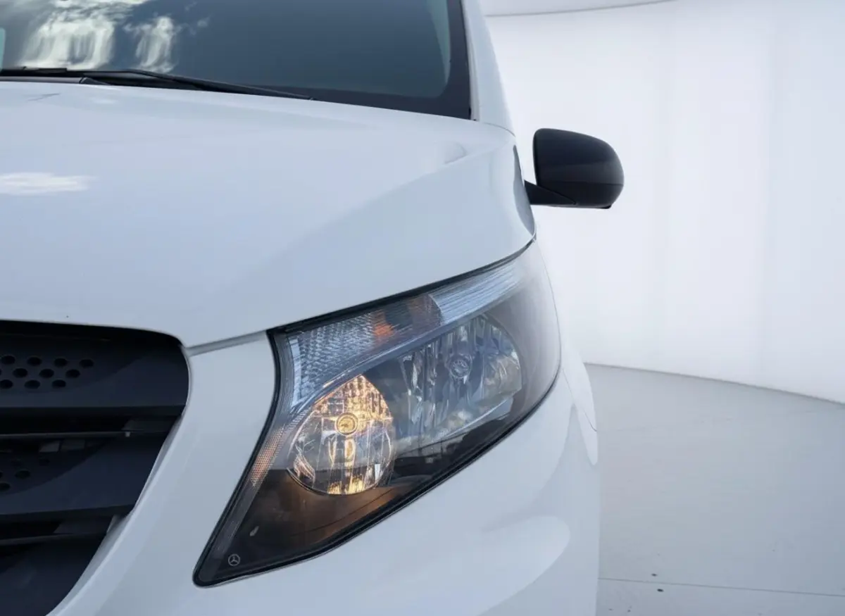 110 CDI AIRCO - TREKHAAK - CRUISE - STOELVERWARMING - BUMPERS IN KLEUR