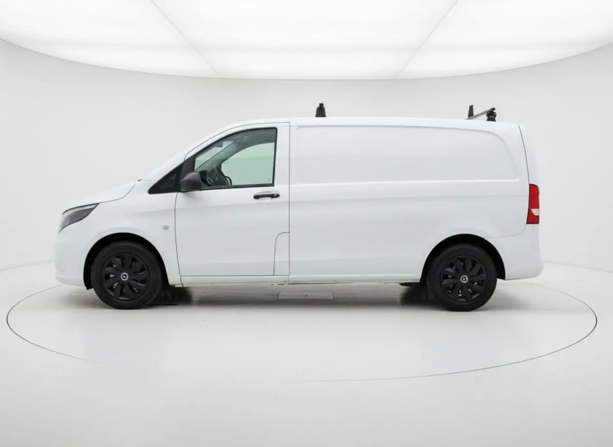 110 CDI AIRCO - TREKHAAK - CRUISE - STOELVERWARMING - BUMPERS IN KLEUR