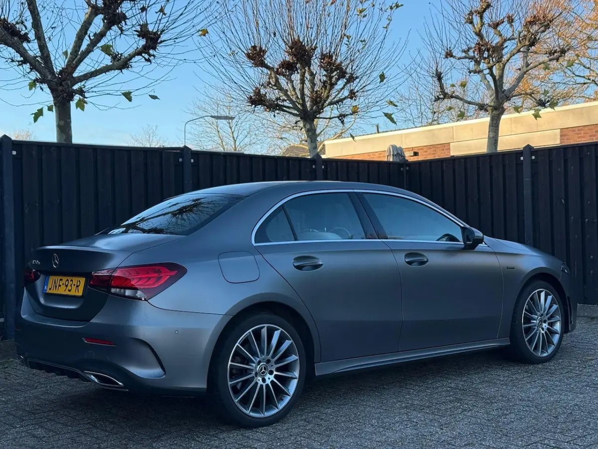 250 e AMG Line