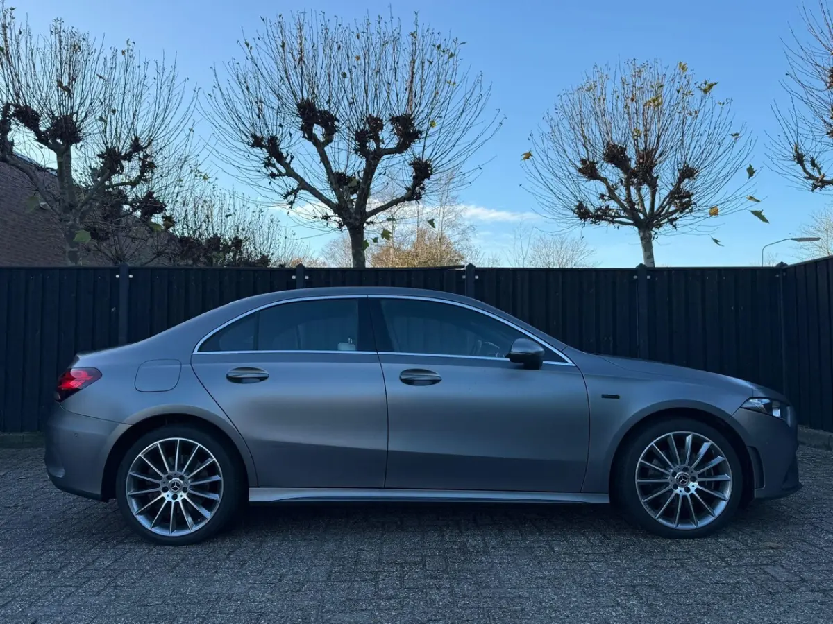 250 e AMG Line
