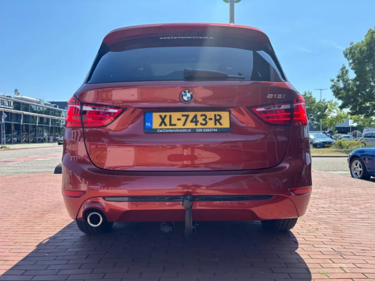 218i High Executive | trekhaak | Full opties | automaat |