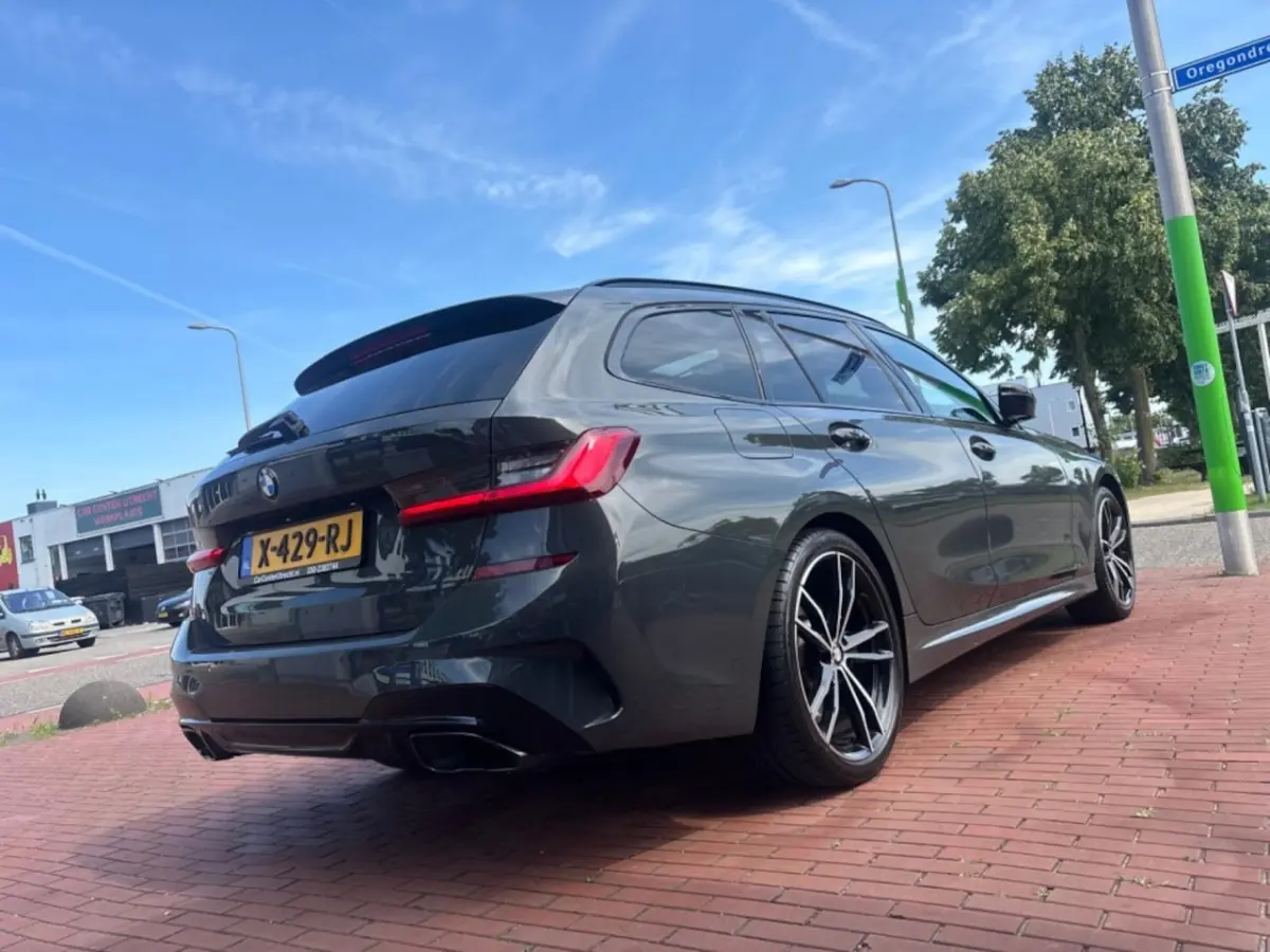 320d xD. High Exec. leer pano automaat navi 158dkm