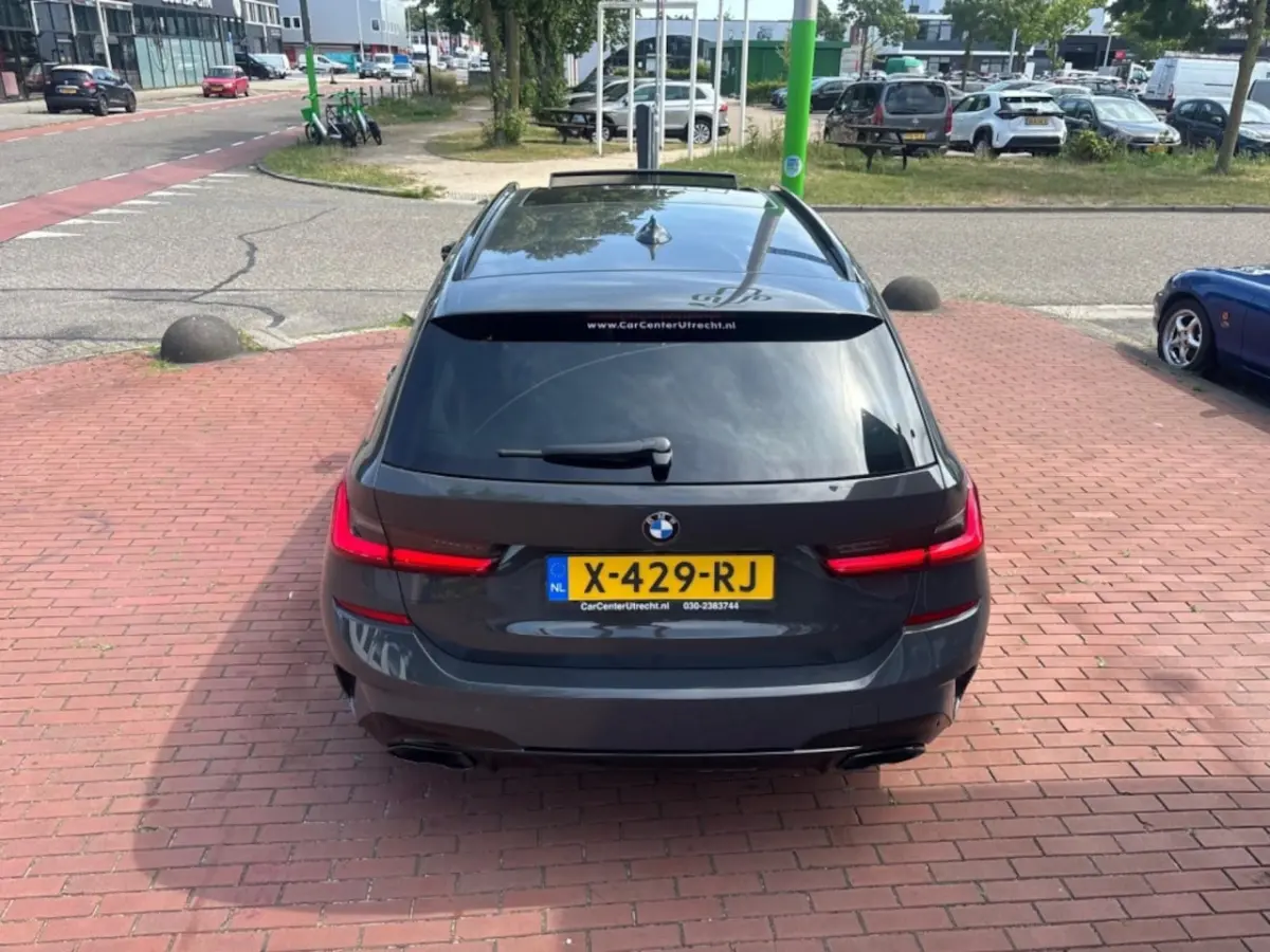 320d xD. High Exec. leer pano automaat navi 158dkm