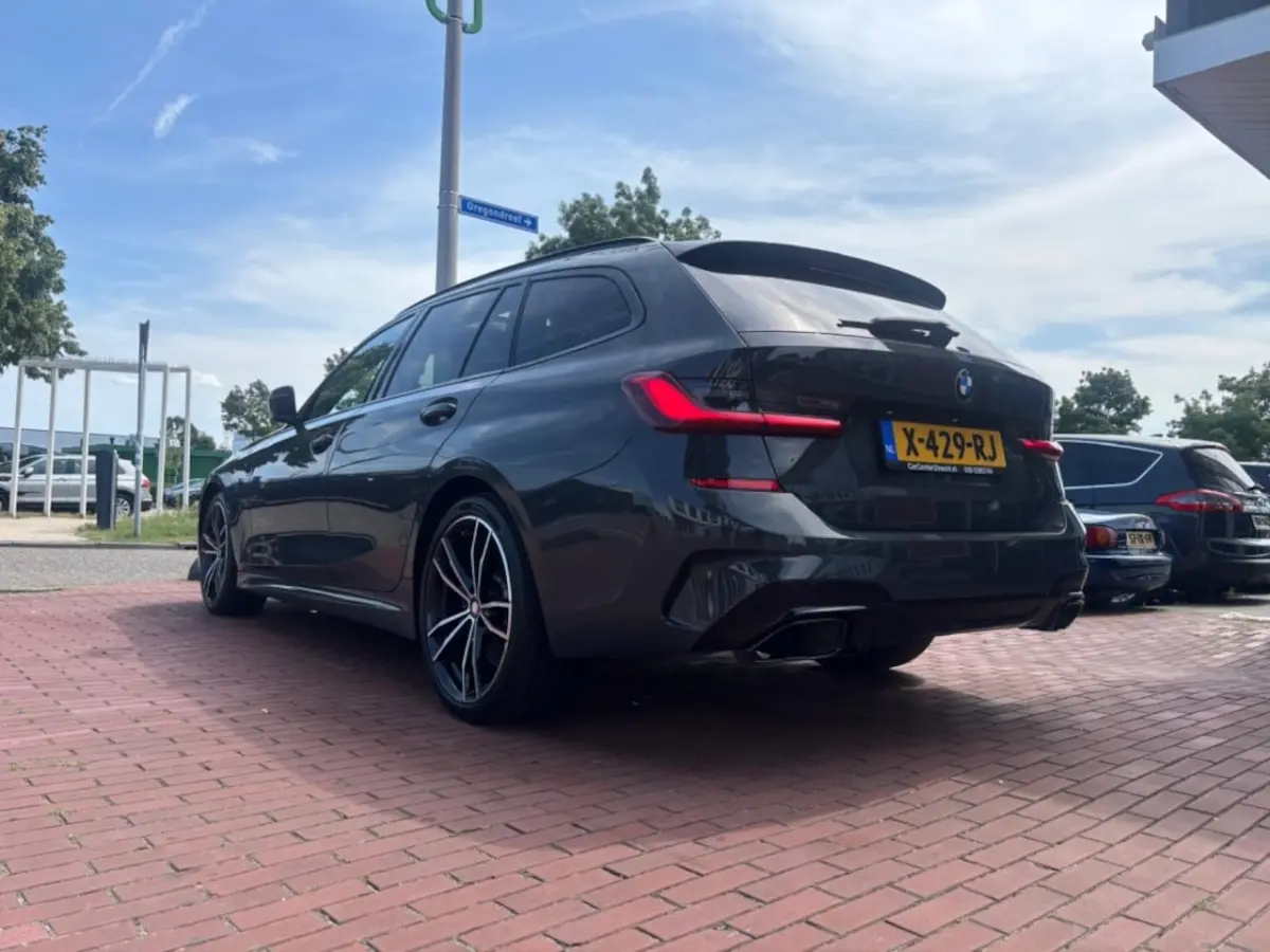 320d xD. High Exec. leer pano automaat navi 158dkm