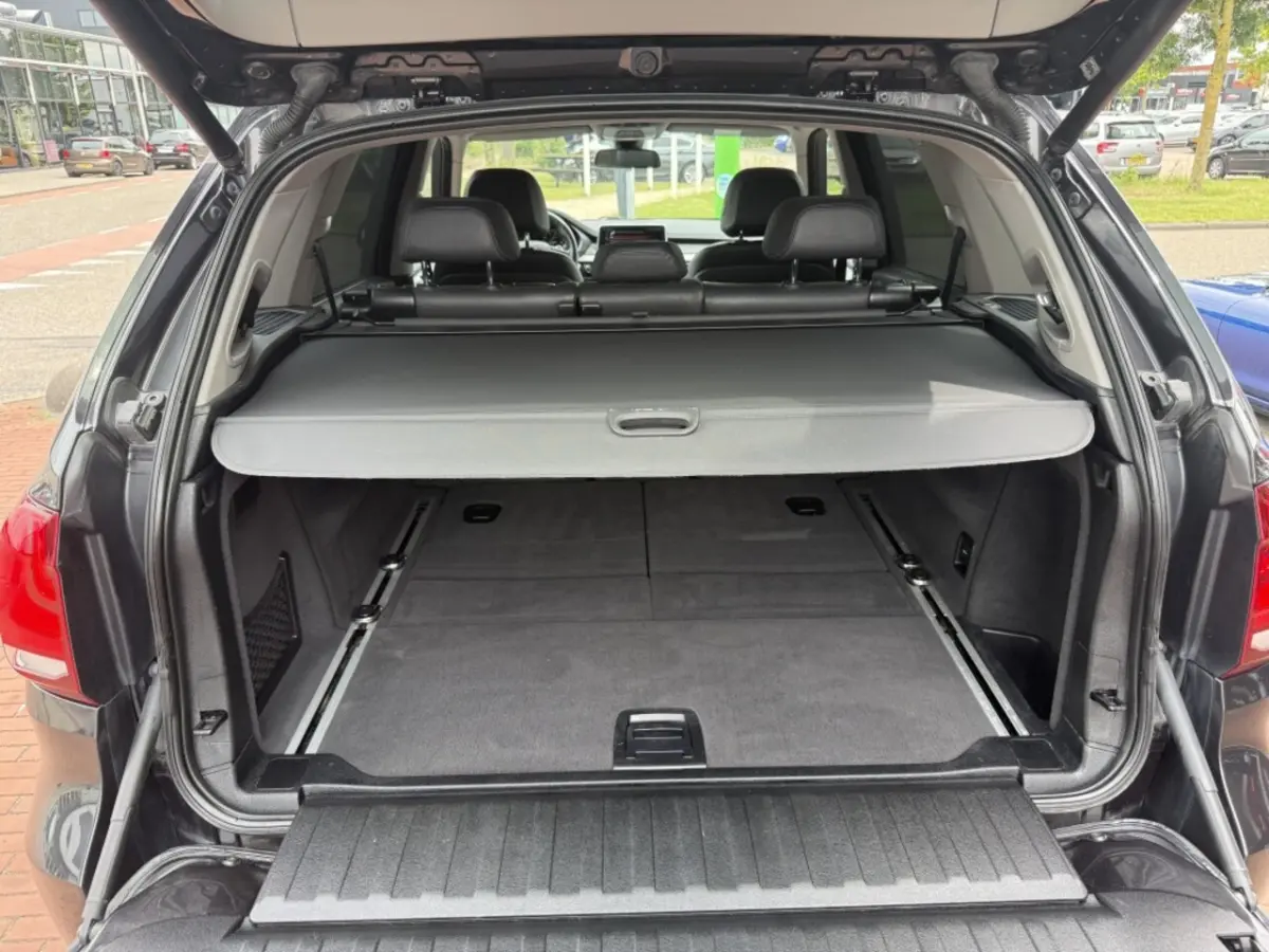 xDrive35i High Ex.7p | trekhaak | automaat | 7 pers | airco | navi |