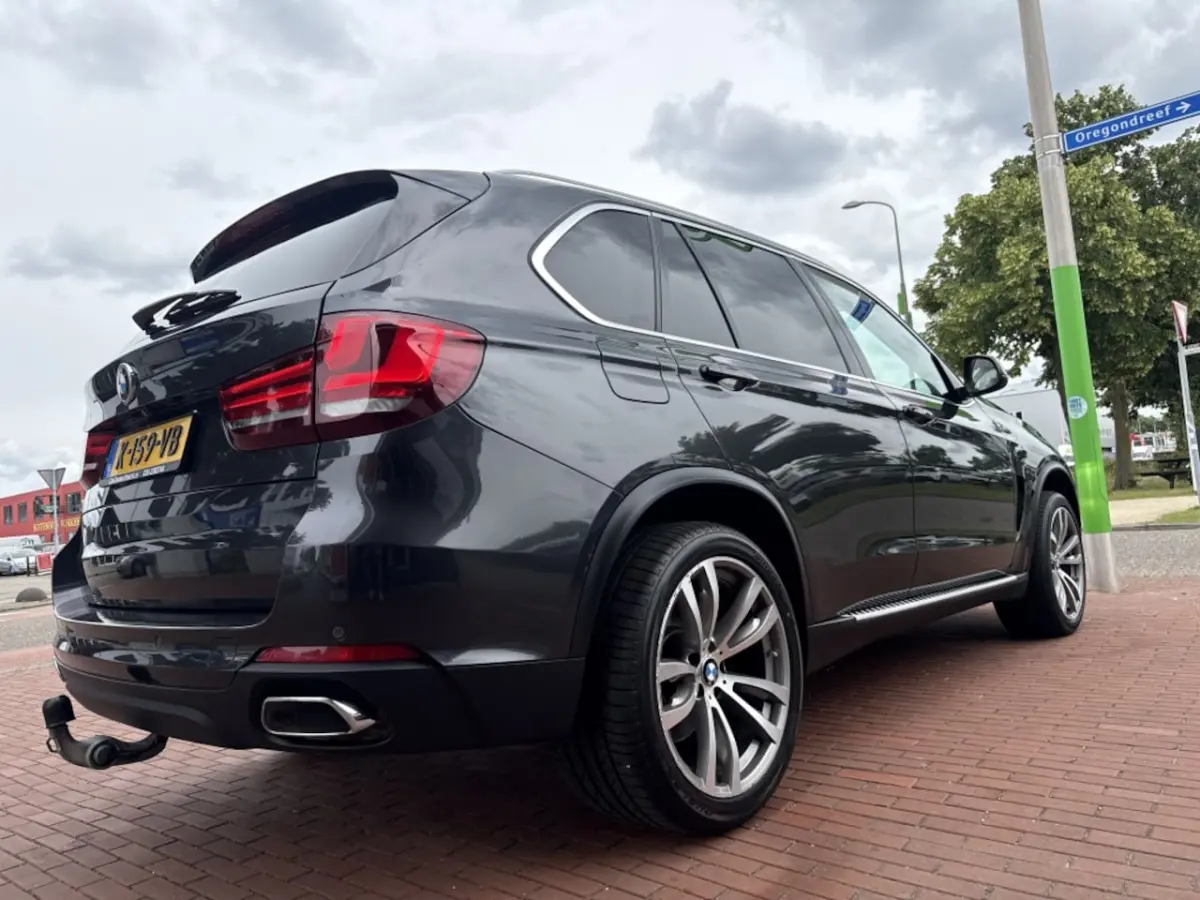 xDrive35i High Ex.7p | trekhaak | automaat | 7 pers | airco | navi |