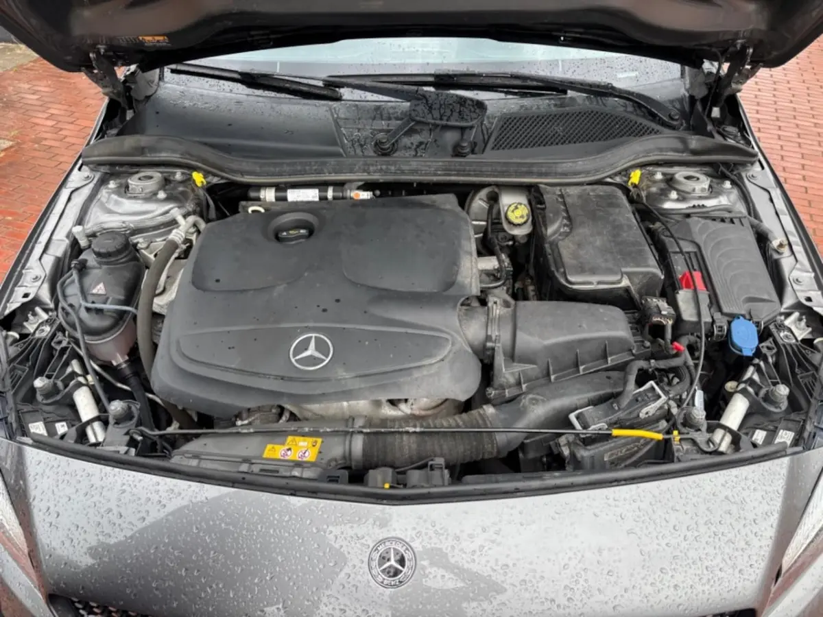 200 Sport Edition | leder | camera | navi | carplay | 179dkm |