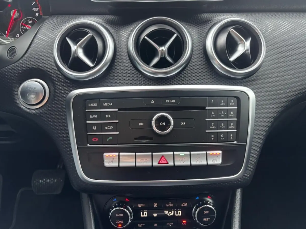200 Sport Edition | leder | camera | navi | carplay | 179dkm |