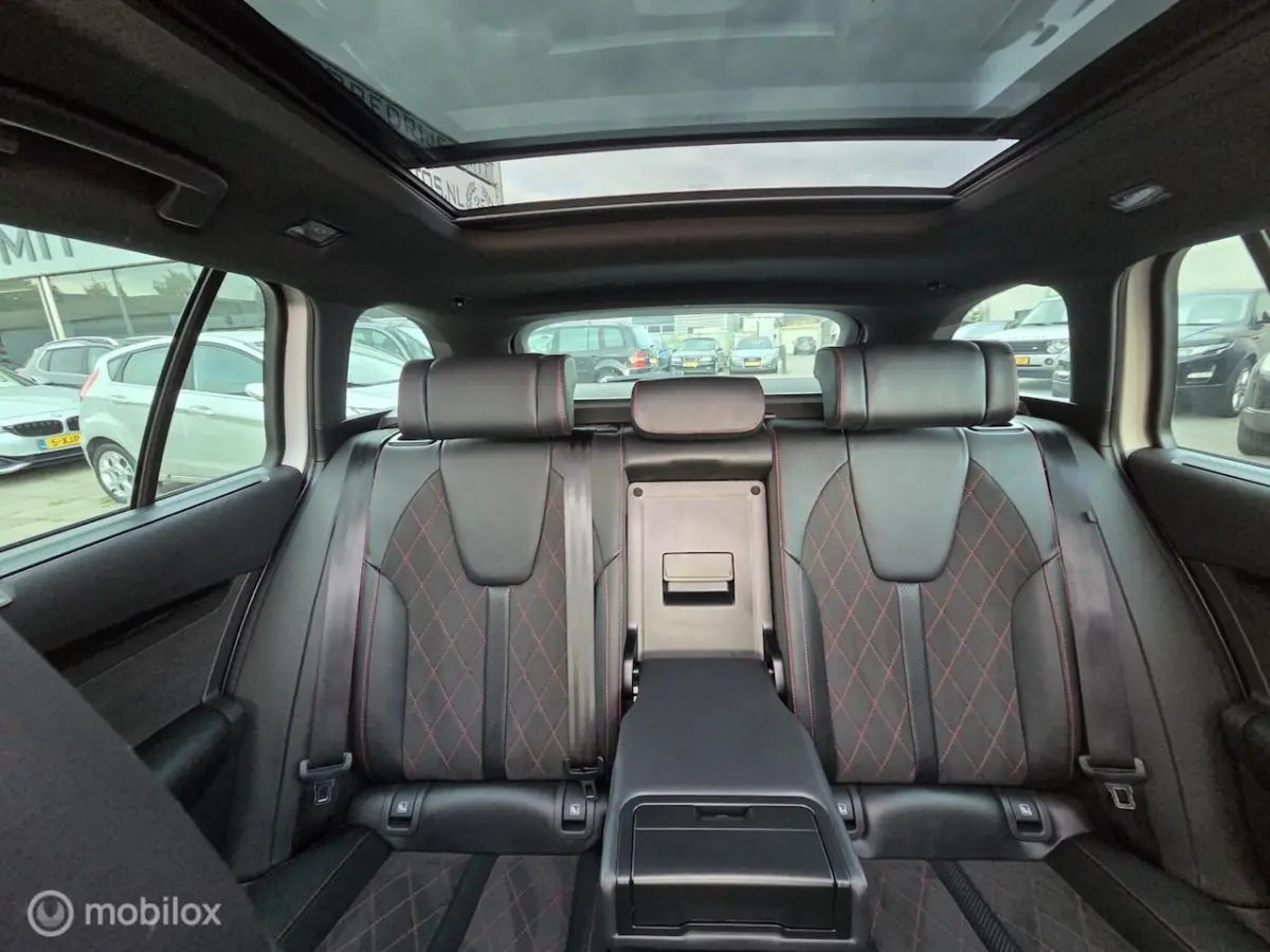 1.4 TSI RS iV PHEV Business HeadUp/Pano