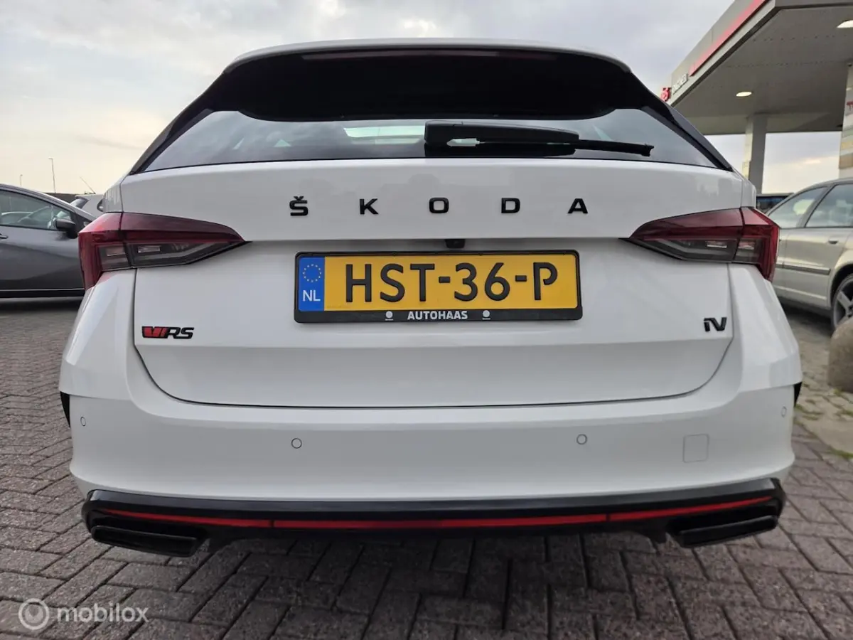 1.4 TSI RS iV PHEV Business HeadUp/Pano