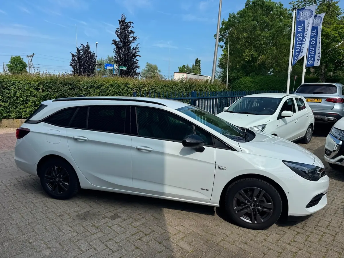 1.2 Design & Tech CLIMATE / CRUISE / NAVI / SENSOREN / NETTE STAAT