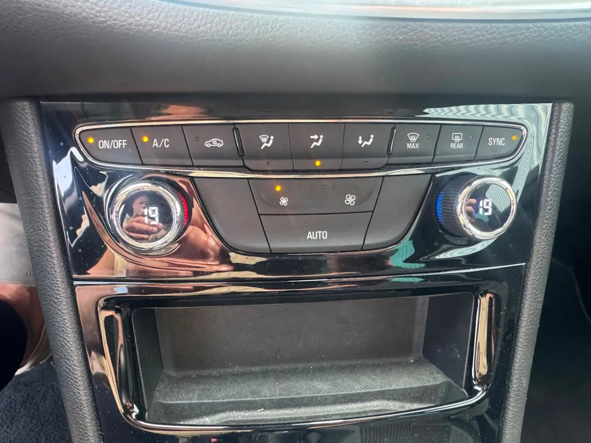 1.2 Design & Tech CLIMATE / CRUISE / NAVI / SENSOREN / NETTE STAAT