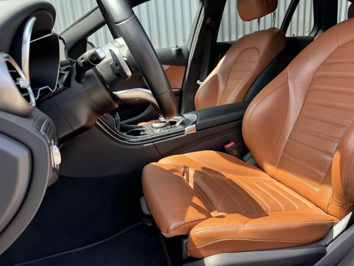 180 Business Solution AMG / ECC / CRUISE / NAVI / CAMERA / SENSOREN / LEDER