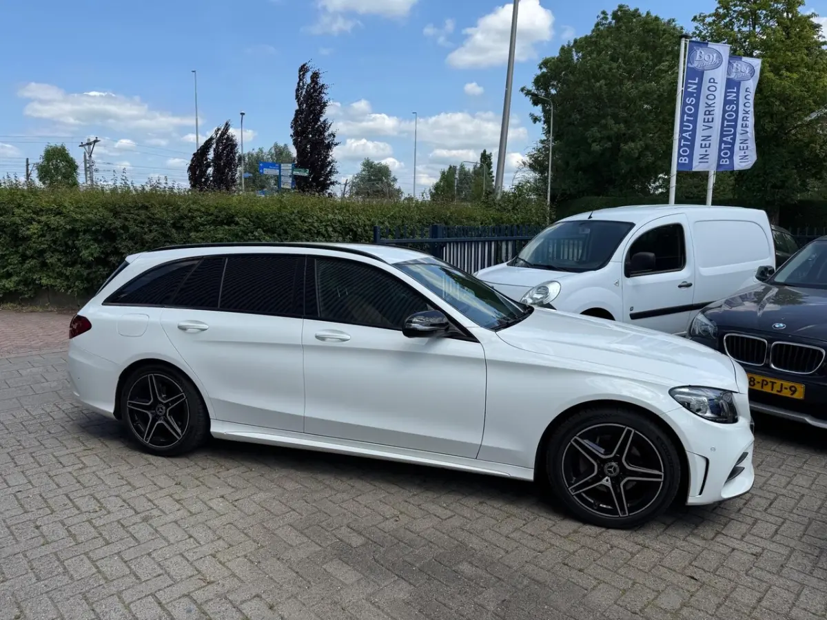 180 Business Solution AMG / ECC / CRUISE / NAVI / CAMERA / SENSOREN / LEDER