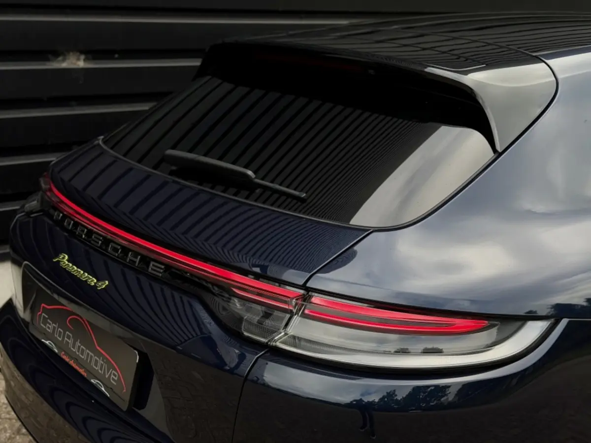 2.9 4 E-Hybrid PLATIN|PANO|CHRONO|SOFT|4WL STURING