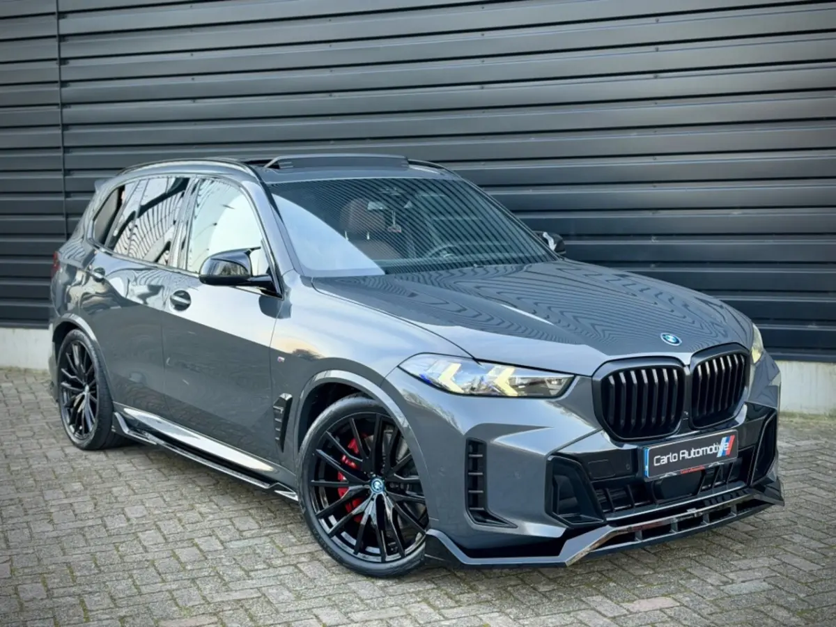 xDrive50e M-PERF. B&W|PANO SKY|HUD|360|SOFT|MASSAGE VOL