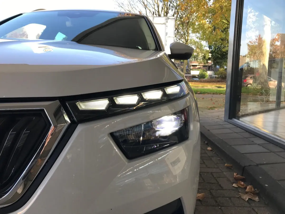 1.0 TSI DSG Business Camera, Navigatie