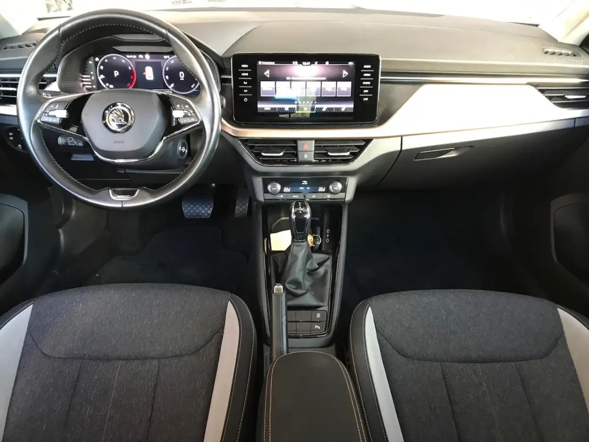 1.0 TSI DSG Business Camera, Navigatie