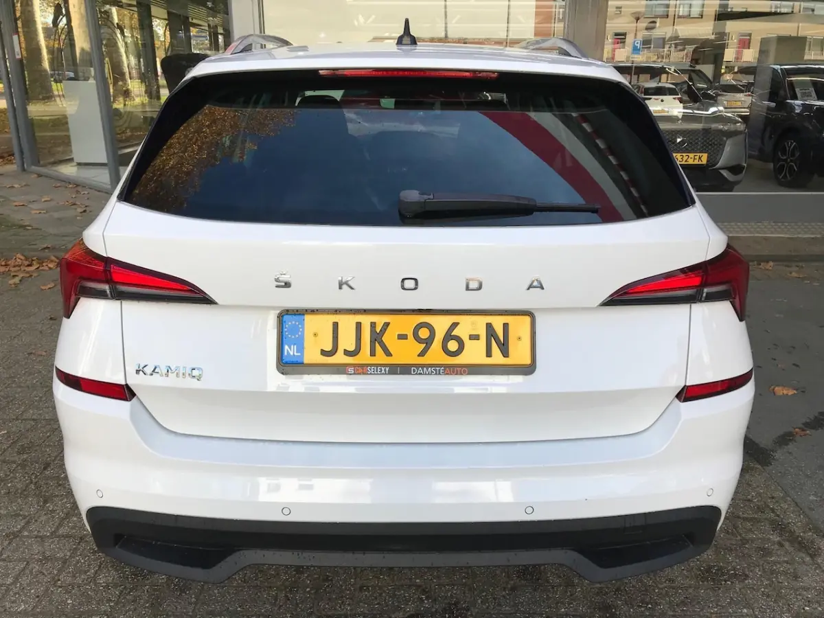 1.0 TSI DSG Business Camera, Navigatie