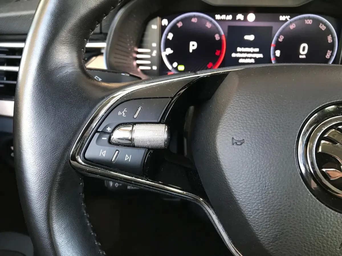 1.0 TSI DSG Business Camera, Navigatie